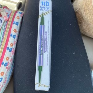 Urban Decay Brow Blade